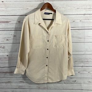 Patagonia - Double pocket front button down shirt - Size Women's Medium - Ivory